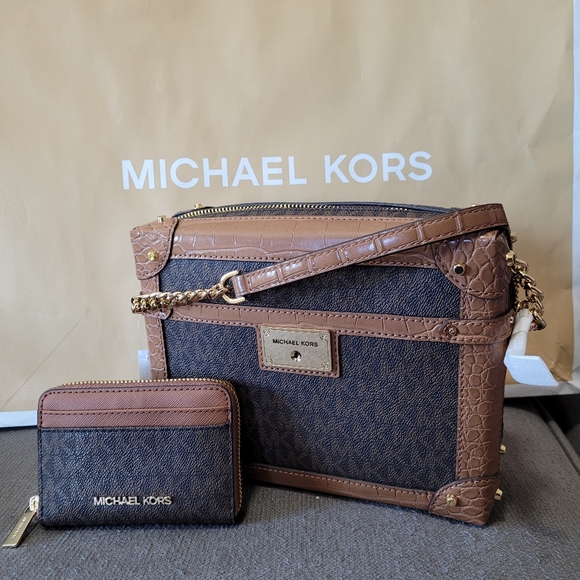 ๐ฏ AUTHENTIC - Picture 1 of 1